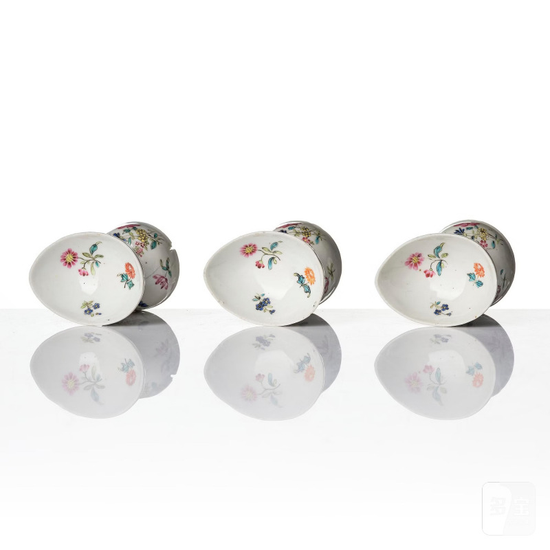 A set of six famille rose egg cups, - 图7